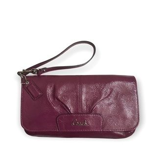 Coach Ashley large magenta patent leather clutch wristlet/wallet mini bag